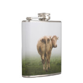 霧の野原を振り返る白い牛の牛 フラスク (右)