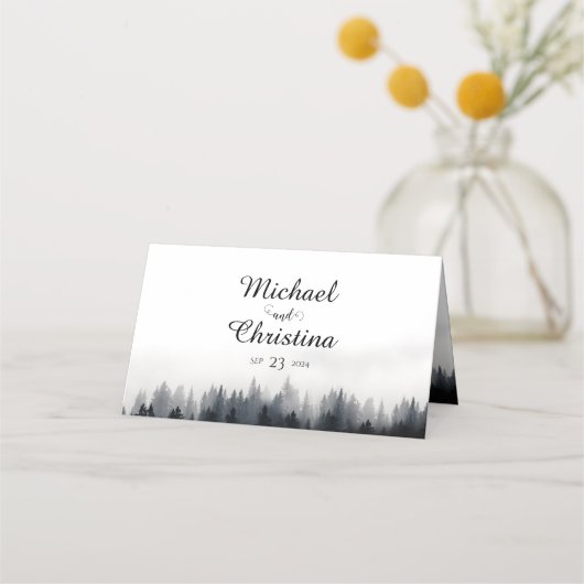 霧ミニマルの多いトウヒの森の結婚自然 プレイスカード (裏面)