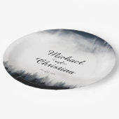 霧ミニマルの多いトウヒの森の結婚自然 ペーパープレート (アングル)