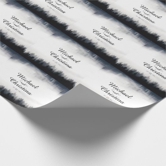 霧ミニマルの多いトウヒの森の結婚自然 ラッピングペーパー (角)