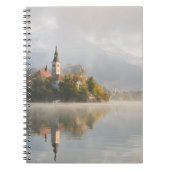 霧深い日の出湖はノートを出血させました ノートブック (正面)