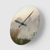 霧深い運河の朝 ラウンド壁時計 (傾斜)