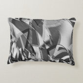 霧雨が降る黒いイメージの上に灰色の縞が見える アクセントクッション (裏面)