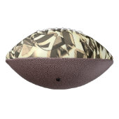 霧雨で茶色のイメージにベージュの筋が付く アメリカンフットボール (回転270)