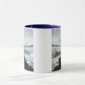 霧1818年の海の上の放浪者 マグカップ (中央)