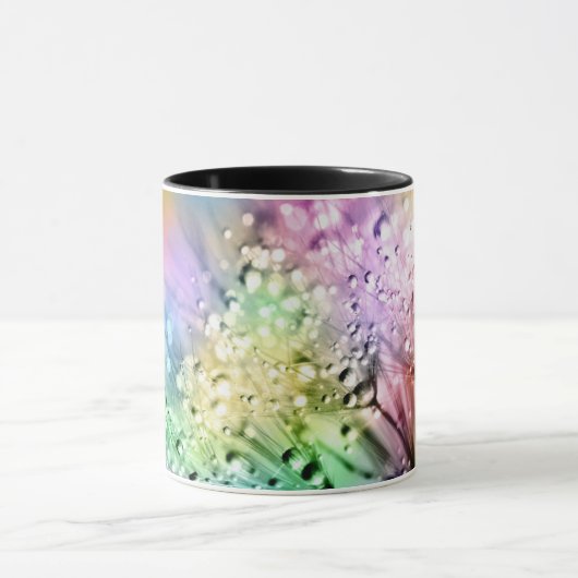 露にキスされた開花:自然の優雅さ マグカップ (中央)