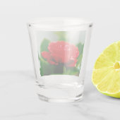 露に覆われた赤いバラ ショットグラス (裏面)