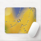 露の付いたクモの巣のクローズアップ マウスパッド (マウス)