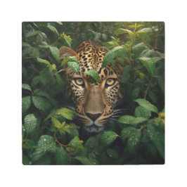 青々威厳のあるとしたジャングルにヒョウ：ワイルドライフアート メタルプリント