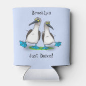 青いおもしろい足の牡丹の鳥踊り漫画 缶クーラー (裏面)