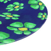 青いお洒落背景に緑の花のデイジー カッティングボード (角)