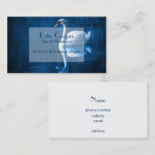 青いかわいらし湖に浮かぶ白い白鳥 名刺 (正面/裏面)