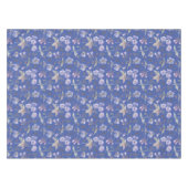 青いかわいらし背景に紫の花のパターン テーブルクロス (正面(横))