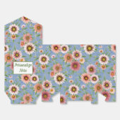 青いかわいらし花の上にピンクのデイジー フェイバーボックス (見開き)