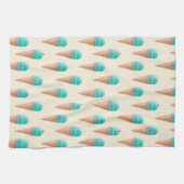 青いアイスクリームのコーンパターン、淡い黄色 キッチンタオル (横)