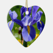 青いアイリスの花の日の光 セラミックオーナメント (右)