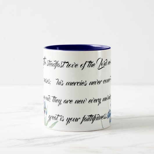 青いアイリス花園の神の慈悲のマグ ツートーンマグカップ (中央)