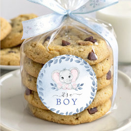 青いアネモネを持つゾウ男の子のシャワー ラウンドシール