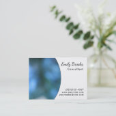 青いイメージ上の白いカーブ; ユニークなデザイン 名刺 (スタンド正面)