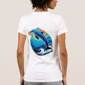 青いイルカが海の波を飛び越える Tシャツ (裏面)