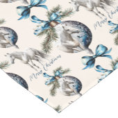 青いエレガントクリスマスの白い馬のパターン ショートテーブルランナー (コーナー)