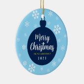 青いエレガントスノーフレークのクリスマスファミリーの写真 セラミックオーナメント (右)