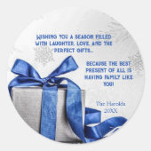 青いエレガントリボンのクリスマスギフトボックス ラウンドシール (正面)