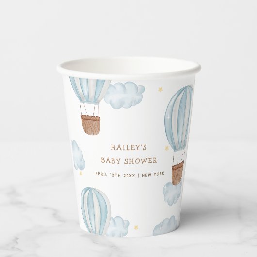 青いエレガント熱気球の雲の少年の赤ちゃんシャワー 紙コップ (裏面)