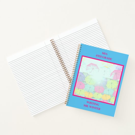 青いカラフルな傘のクラス生徒 ノートブック (内部)