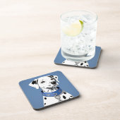 青いカラーを着たダルマチアの犬 コースター (右側)