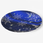 青いクリスマスの白い雪の休日 ペーパープレート (アングル)