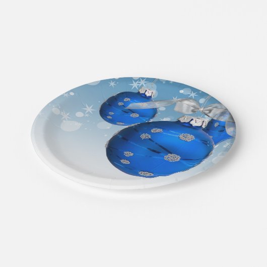 青いクリスマスの装飾と雪の結晶 ペーパープレート (アングル)