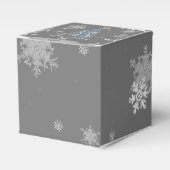 青いクリスマスツリーと雪片の好意ボックス フェイバーボックス (正面サイド)