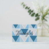 青いグレーのジオメトリックモダン三角形 名刺 (スタンド正面)