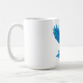青いコンゴウインコの飛行 コーヒーマグカップ (左)