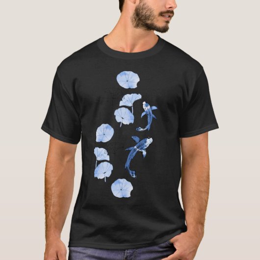 青いスイレンのコイ Tシャツ (正面)