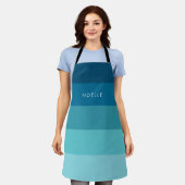 青いストライプパターン エプロン (着用した状態)