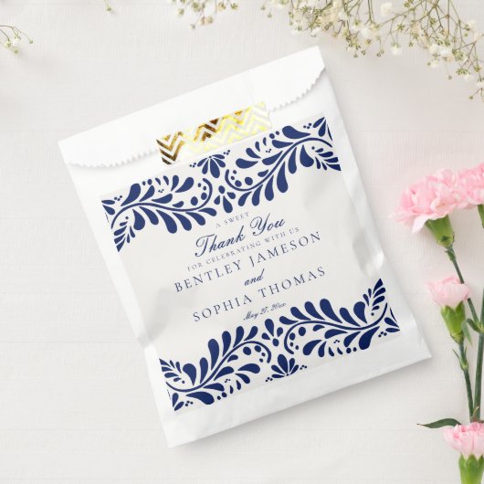 青いタレヴェラ・タイル スペイン風祭り ウェディング デザート フェイバーバッグ (封をした状態)