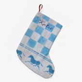 青いチェッカーボードの馬 スモールクリスマスストッキング (正面 (吊り時))