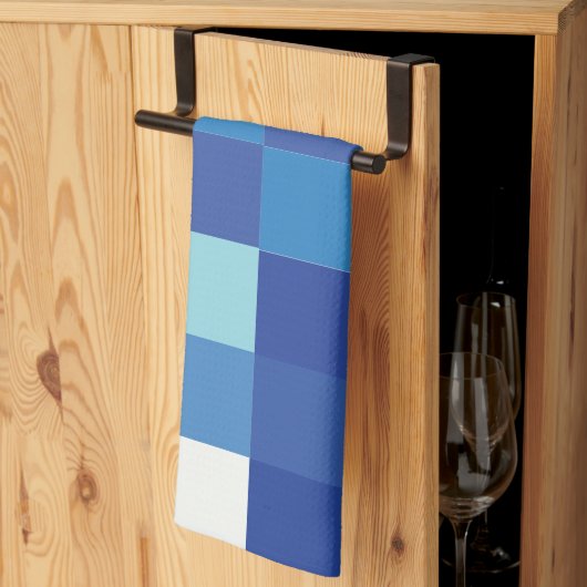 青いチェッカーモダンボードの正方形パターン キッチンタオル (三つ折り)