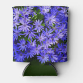 青いデイジーのような花の自然写真 缶クーラー (正面)