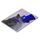 青いトップハットと口ひげのある灰色の猫 ノートブック (左側)