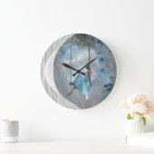 青いドレスを身にまとった女性がスイング ラージ壁時計 (ホーム)