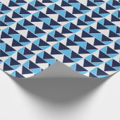 青いネイビーブルー白い三角形の幾何学的パターン ラッピングペーパー (角)