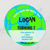 青いネオン白熱サッカーボールの誕生日、サッカーのパーティー 招待状 (正面/裏面)