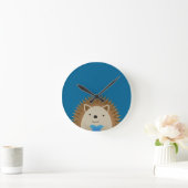 青いハリネズミを抱きしめる愛らしいハート ラウンド壁時計 (ホーム)