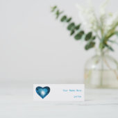 青いハート「ハート」名刺サイドの白スキニー スキニー名刺 (スタンド正面)