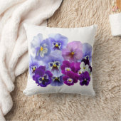 青いパンジーの花の花の春のパンジー クッション (ブランケット)