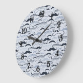 青いヒップスターの口ひげ ラージ壁時計 (傾斜)