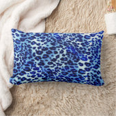 青いヒョウのプリントの枕 ランバークッション (ブランケット)